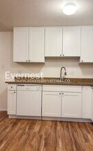 1150 NE Sunset Blvd, Unit 324 in Renton, WA - Foto de edificio - Building Photo