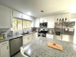 709 Blue Grass Dr in Dallas, TX - Building Photo - Building Photo
