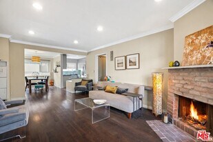 1317 Stanford St in Santa Monica, CA - Building Photo