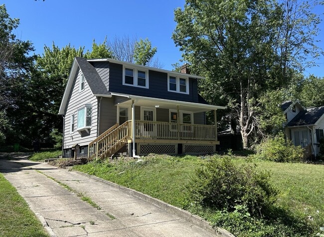 4528 Rainbow Rd in South Euclid, OH - Building Photo - Building Photo