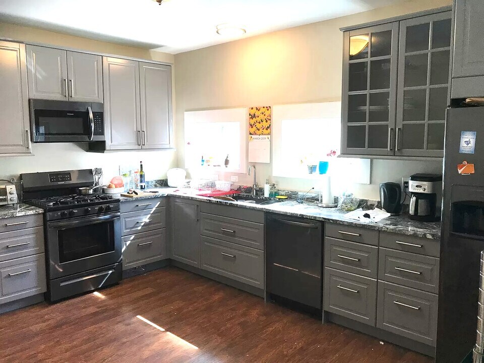 86 Bromfield Rd, Unit 2 in Somerville, MA - Foto de edificio