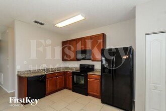 4330 Sun Center Rd in Mulberry, FL - Building Photo - Building Photo