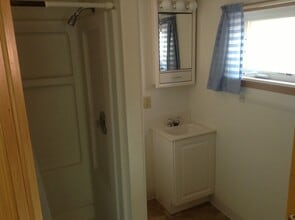 918 Vine St, Unit 918 in La crosse, WI - Building Photo - Building Photo