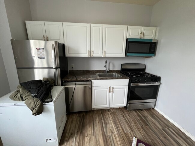 595 Ocean Ave, Unit 2