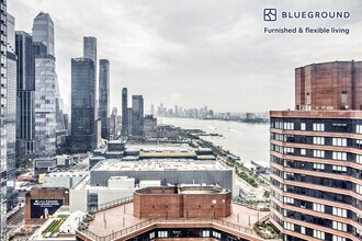 635 W 42nd St in New York, NY - Foto de edificio - Building Photo