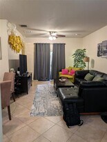 9073 Plymouth Pl in Tamarac, FL - Building Photo