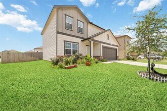 1001 Wild Enclave Ln in Brookshire, TX - Building Photo - Building Photo