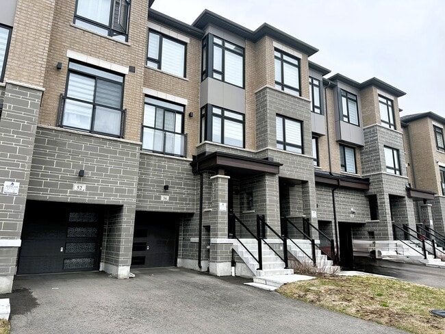 56 Tennant Cir in Vaughan, ON - Building Photo - Building Photo