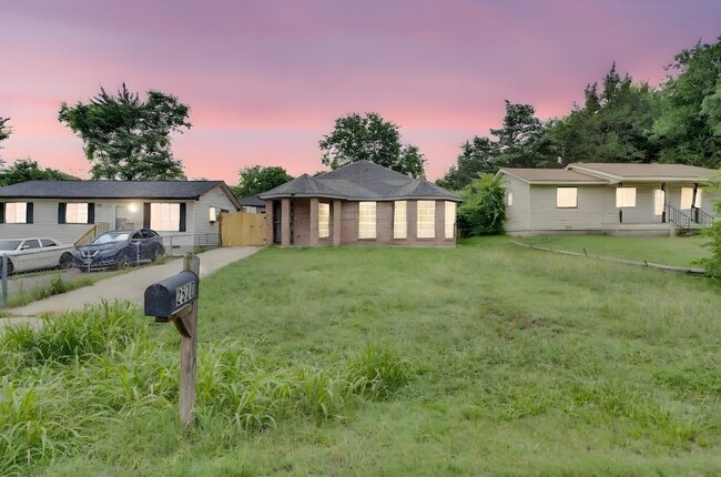 property at 2520 Fatima Ave