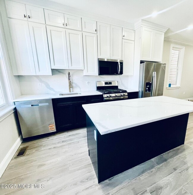 property at 3136 Summit Ave