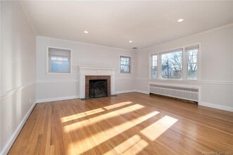 25 Ogden Rd in Stamford, CT - Building Photo - Building Photo