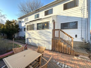 61 6th St in Cambridge, MA - Foto de edificio - Building Photo