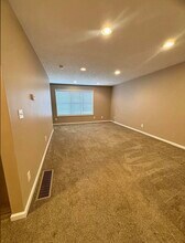 524 Broadway Ave in Bridgeport, WV - Building Photo - Building Photo