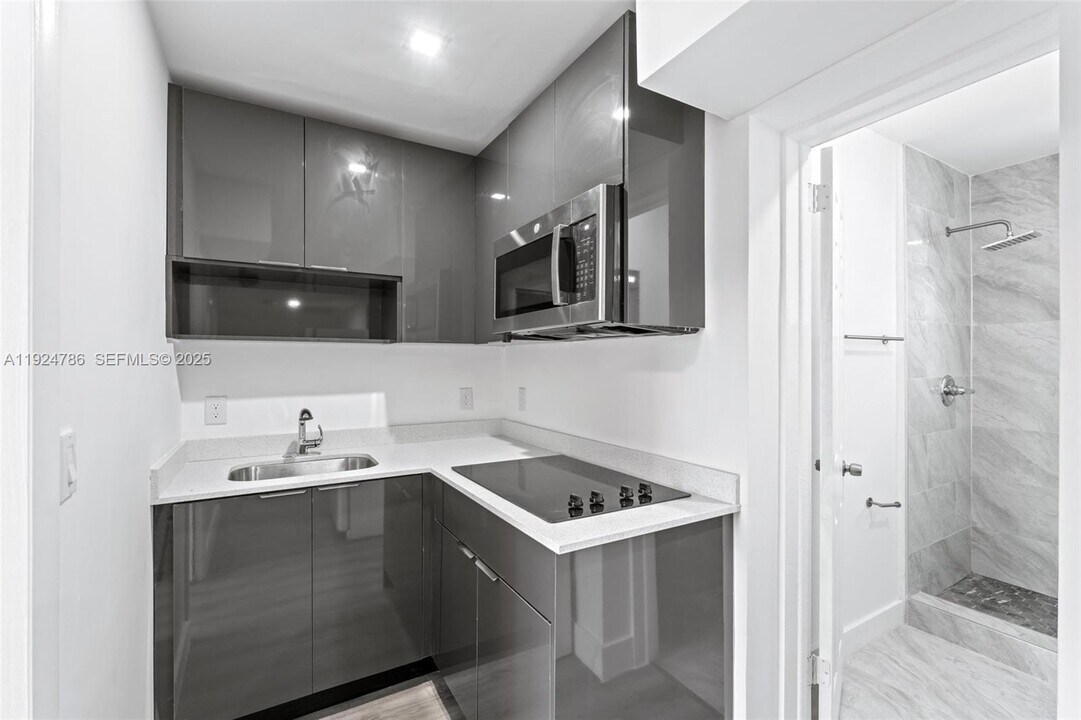 2847 Polk St in Hollywood, FL - Foto de edificio