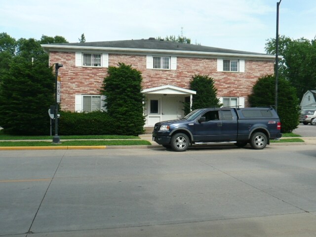 Carriage House in Richland Center, WI - Building Photo - Building Photo