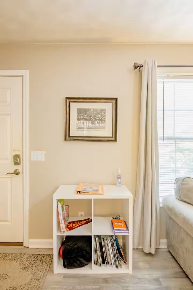 515 School Ln in Christiansburg, VA - Building Photo - Building Photo