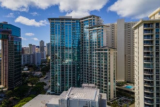 Allure Waikiki in Honolulu, HI - Building Photo - Building Photo