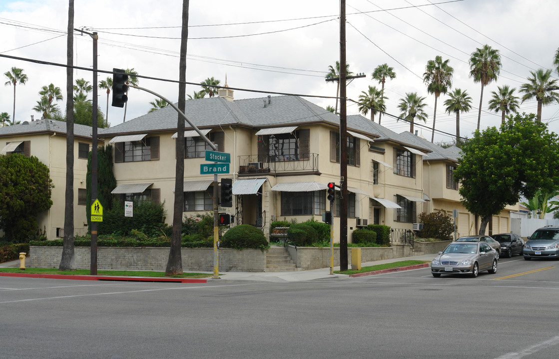 1200 N Brand Blvd in Glendale, CA - Building Photo