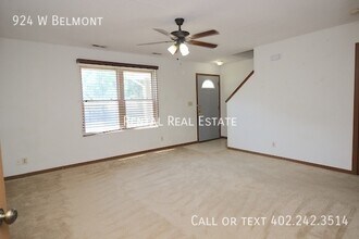 924 W Belmont Ave in Lincoln, NE - Building Photo - Building Photo