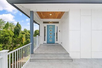 500 Deer Point Dr in Gulf Breeze, FL - Building Photo - Building Photo