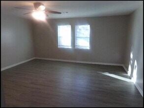 1807 Sanford Dr in Little Rock, AR - Building Photo - Building Photo