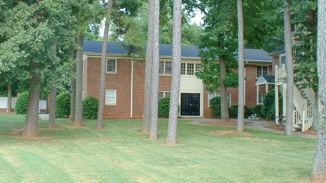 935 Baxter St in Athens, GA - Building Photo - Building Photo