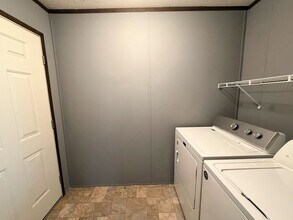 76 E U.S. Hwy 6 in Valparaiso, IN - Building Photo - Building Photo