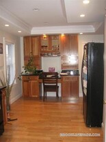 125 Westbourne Terrace, Unit 2 in Brookline, MA - Building Photo - Building Photo