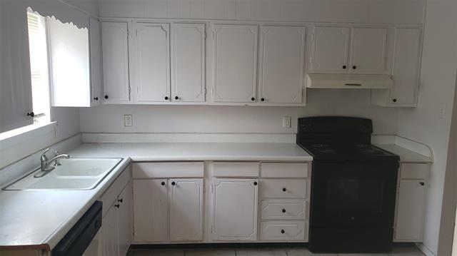 1600 Kynette Dr in Euless, TX - Building Photo - Building Photo