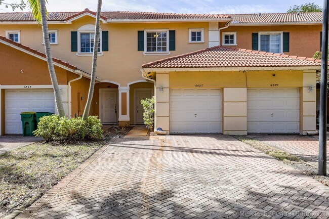 property at 6527 Catalina Ln