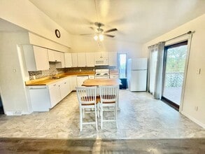 1302 Airport Rd in Aliquippa, PA - Building Photo - Building Photo