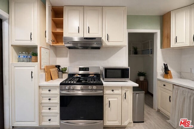 522 Westminster Ave in Alhambra, CA - Building Photo - Building Photo