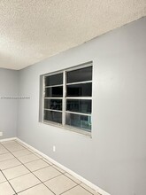 4524 SW 54th St in Fort Lauderdale, FL - Building Photo - Building Photo