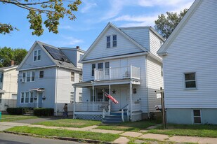 48 George St in West Haven, CT - Building Photo