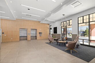 1 N Main St in Port Chester, NY - Foto de edificio - Building Photo