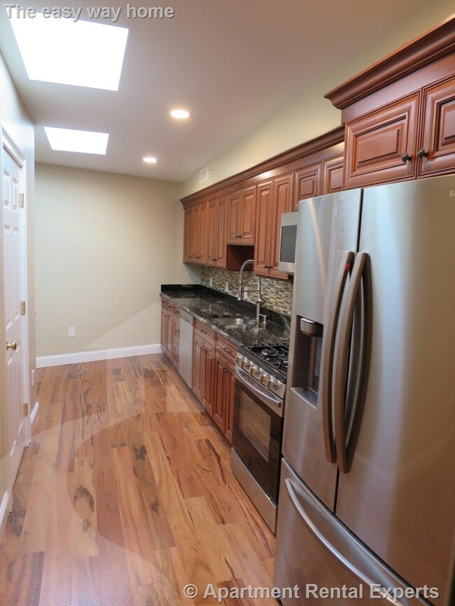 136 Inman St in Cambridge, MA - Building Photo - Building Photo