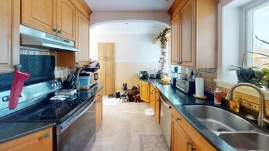 28 Chelmsford Rd in Rochester, NY - Building Photo - Building Photo