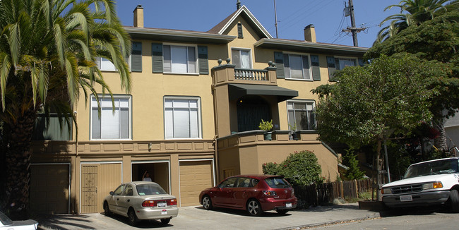 369-375 Fairmount Ave in Oakland, CA - Building Photo - Building Photo