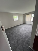 6429 N 89th St in Milwaukee, WI - Building Photo