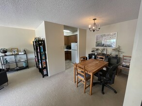 1310-1356 56 St in Delta, BC - Building Photo - Building Photo