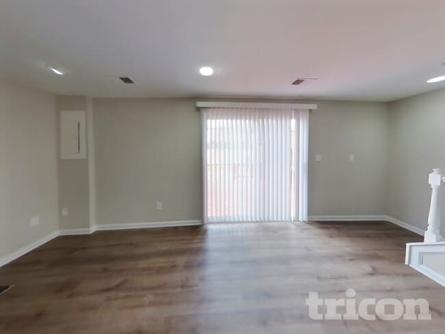 3695 Masthead Trail in Triangle, VA - Foto de edificio - Building Photo