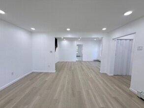 1069 Mary St in Elizabeth, NJ - Building Photo - Building Photo