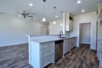 829 Lindsey Ln in Whitehouse, TX - Building Photo - Building Photo