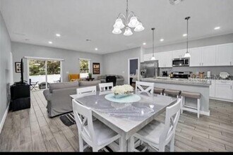 241 Grouper Ct in Poinciana, FL - Building Photo - Building Photo