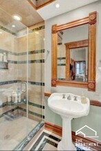 33 E Division St in Chicago, IL - Building Photo - Building Photo