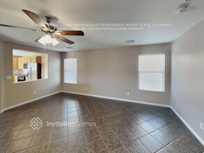 12045 Spice Tree St in Las Vegas, NV - Foto de edificio - Building Photo