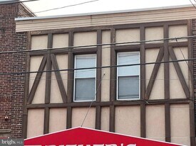 7979 Oxford Ave in Philadelphia, PA - Building Photo