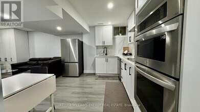 53 Raven Cross Ave in Markham, ON - Building Photo - Building Photo