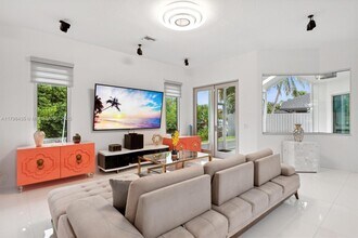 14019 N Miller Dr in West Palm Beach, FL - Building Photo - Building Photo