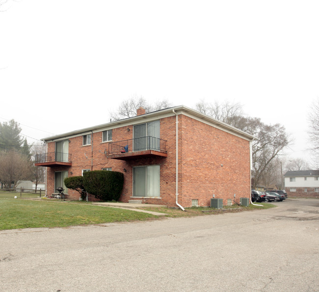 Golcheff Carriage House in Clinton Township, MI - Building Photo - Building Photo